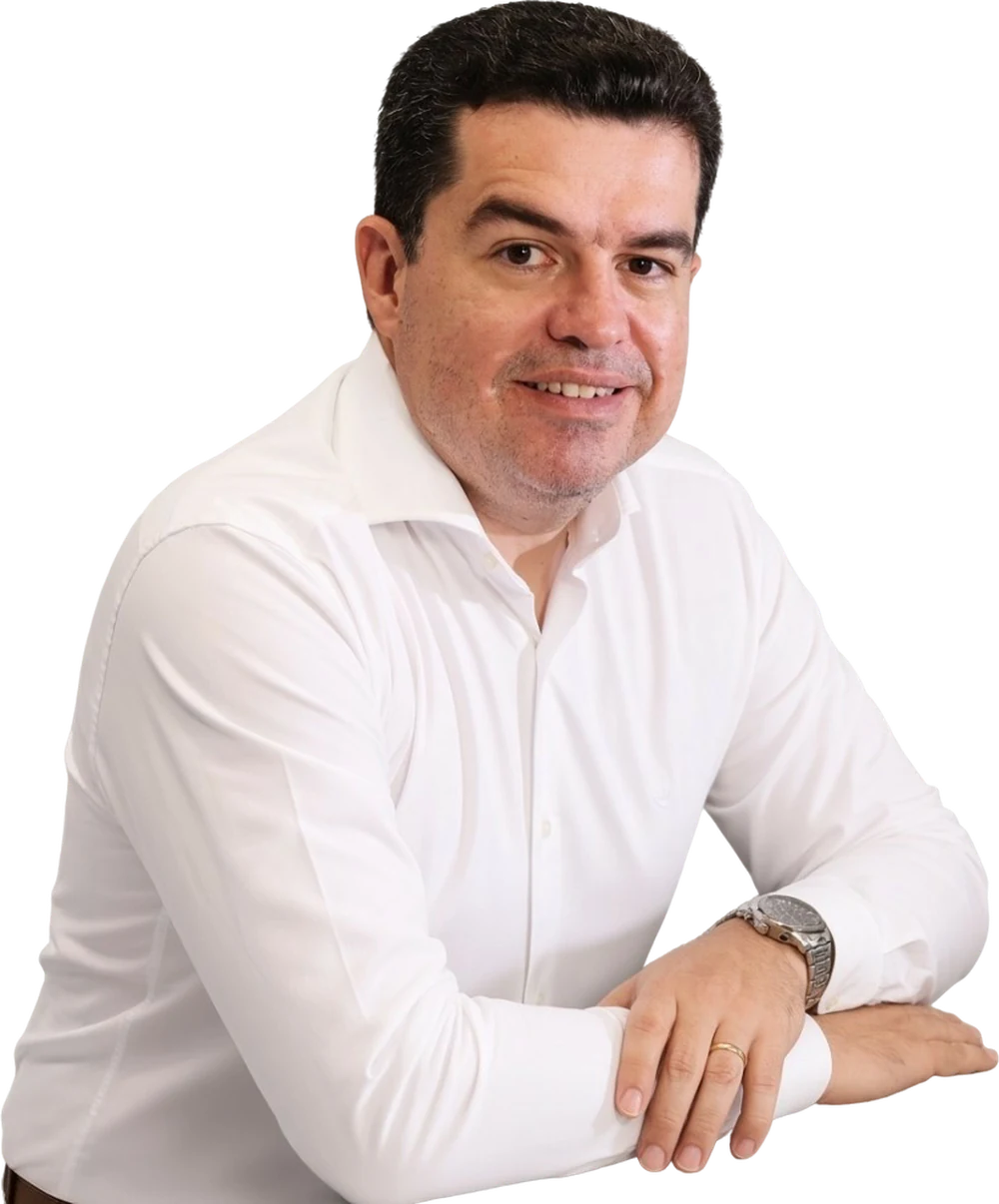 Dr. Rodrigo Domingues, cirurgião vascular especialista no tratamento de varizes em João Pessoa
